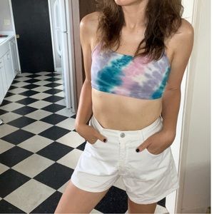 ✨ Amazing pair of vintage Bongo high waisted white denim shorts! ✨